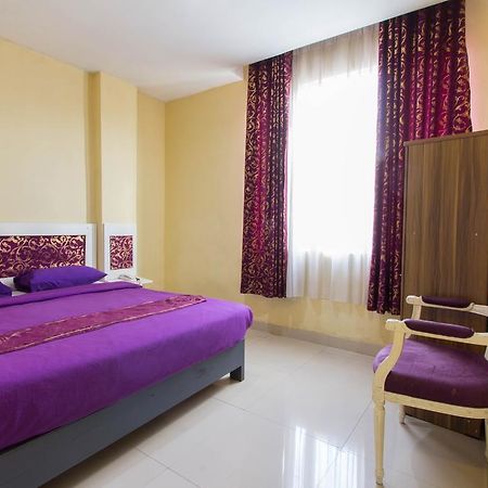 Baturetno Wijaya Imperial Hotel מראה חיצוני תמונה
