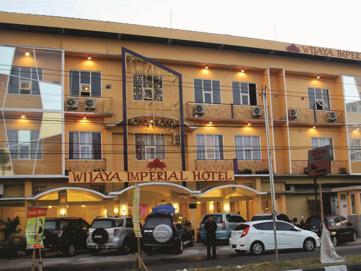 Baturetno Wijaya Imperial Hotel מראה חיצוני תמונה