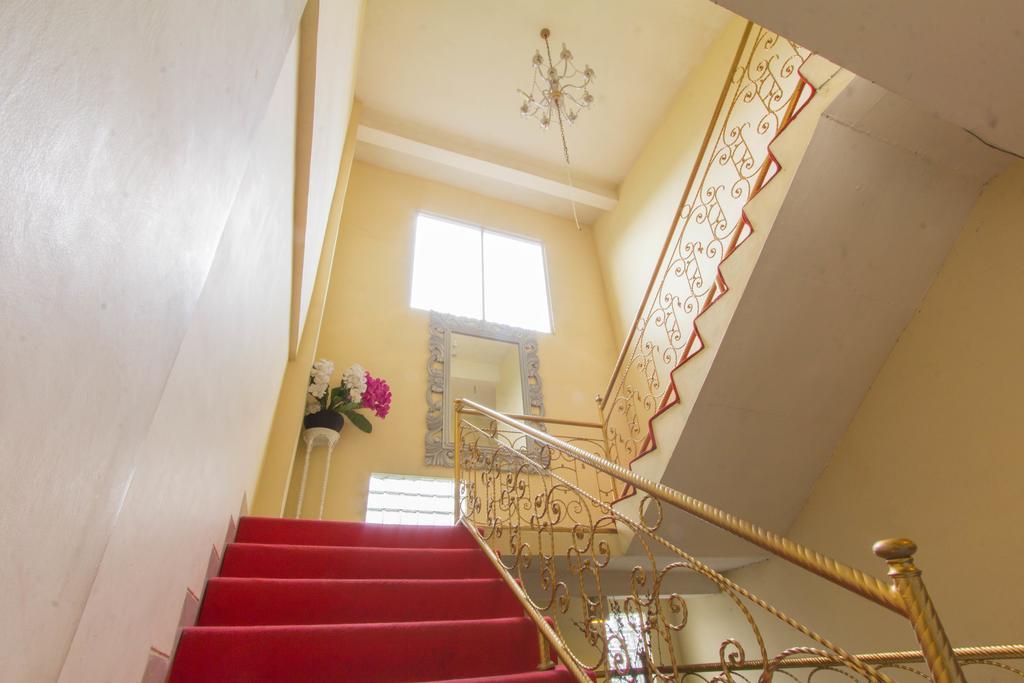 Baturetno Wijaya Imperial Hotel מראה חיצוני תמונה