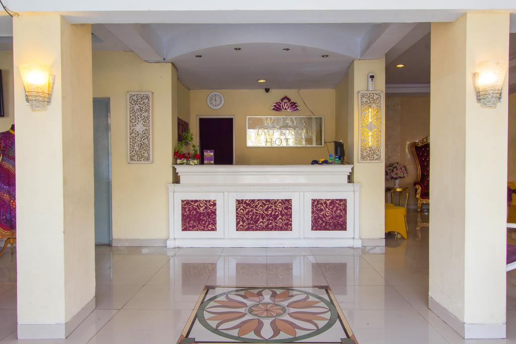 Baturetno Wijaya Imperial Hotel מראה חיצוני תמונה