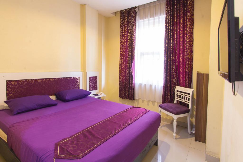 Baturetno Wijaya Imperial Hotel מראה חיצוני תמונה