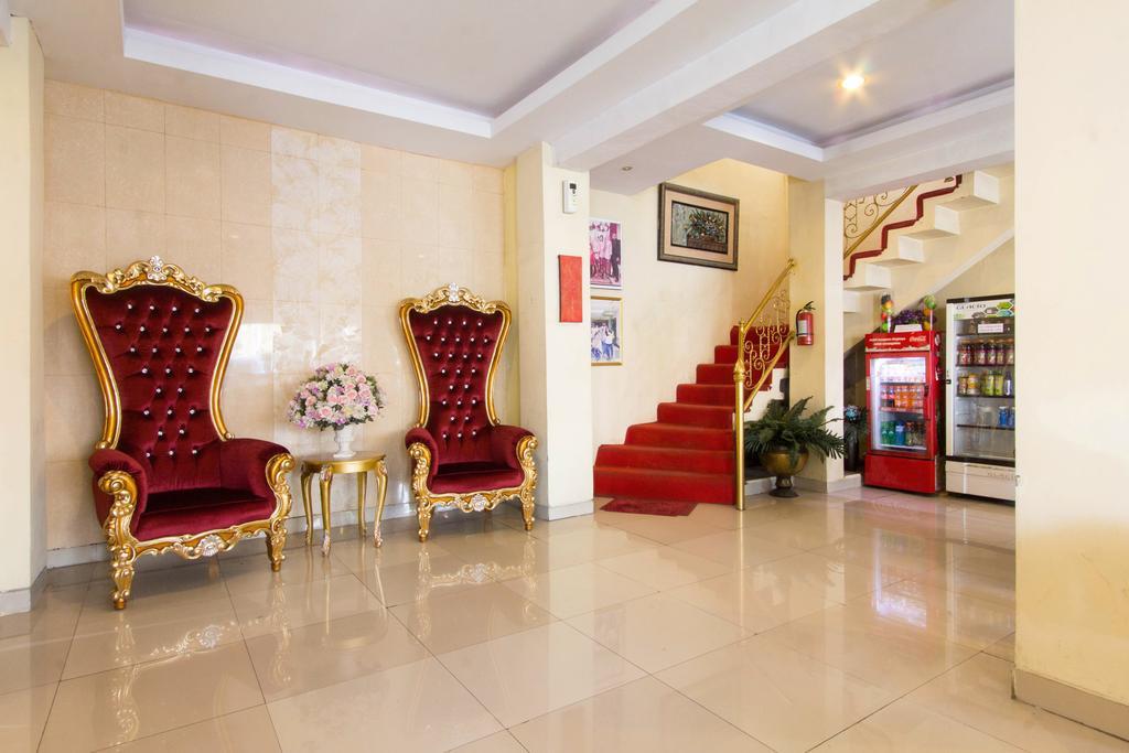 Baturetno Wijaya Imperial Hotel מראה חיצוני תמונה