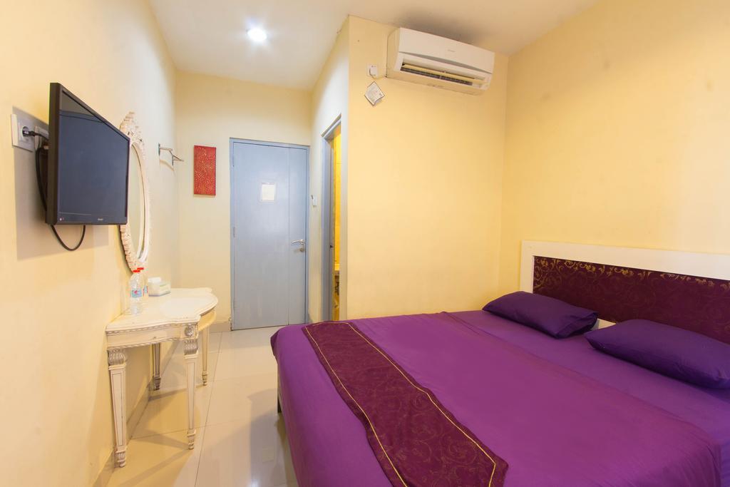 Baturetno Wijaya Imperial Hotel מראה חיצוני תמונה